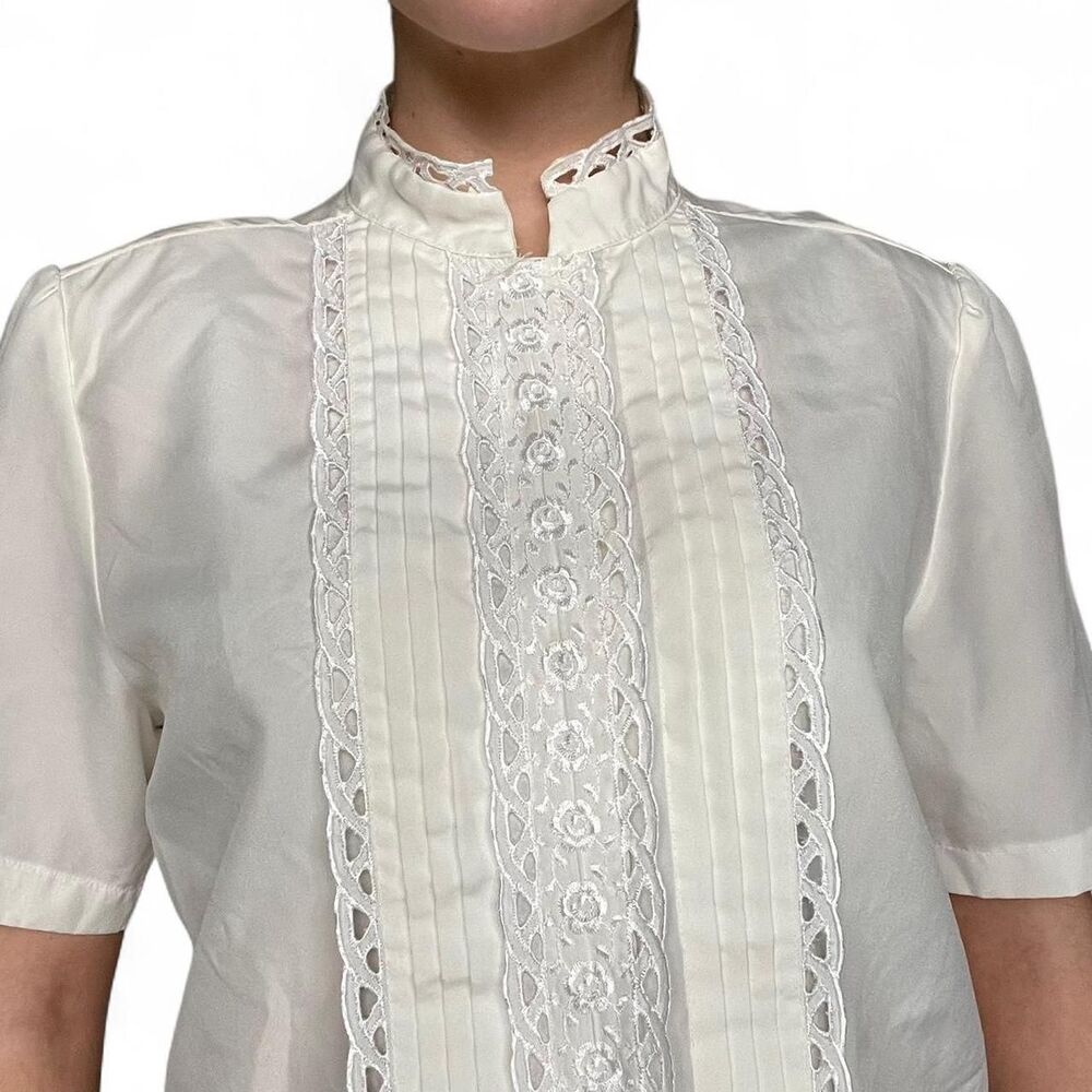 True Vintage White Frilly Lace-Embellished Top - Picture 7 of 8